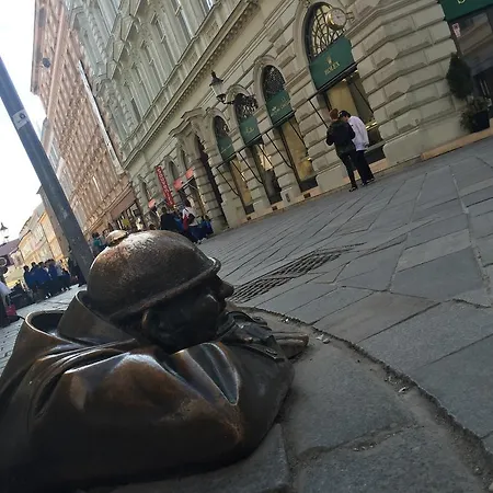 Paul's Palace - Absolute Center! Апартаменти Братислава